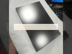 Panel Baja Tahan Karat Honeycomb 304 30MM Tebal Beadblasting Warna Antik Cokelat Kuningan 1.0MM
