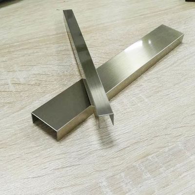 Harga bagus Grade 304 316L 201 Gold Silver Rose Gold Color U Shape Stainless Steel Trim Strip untuk Partisi Ubin on line