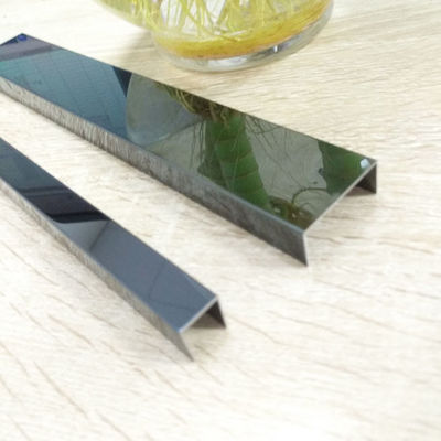 Harga bagus AISI Black Mirror Polished Stainless Steel Tile Trim Line Untuk Arsitektur Interior on line