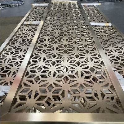 Harga bagus Laser Cutting 3*10ft Jali Dekorasi Hotel Proyek Rumah Furnitur Sikat Emas Stainless Steel Screen on line